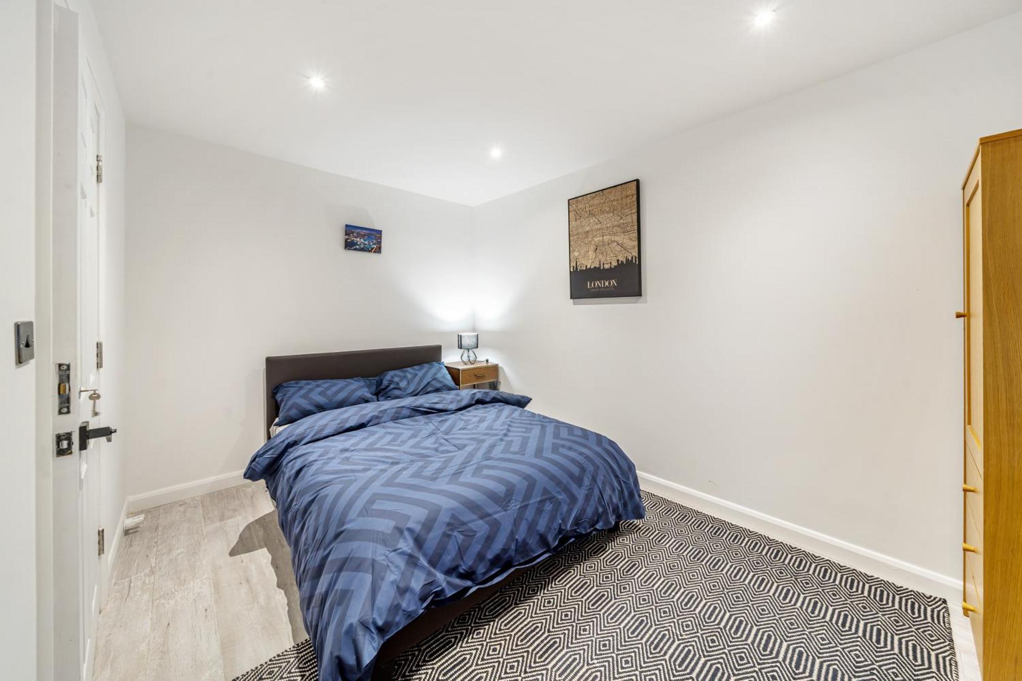 Two Bed Home In The Heart Of Egham Eksteriør billede